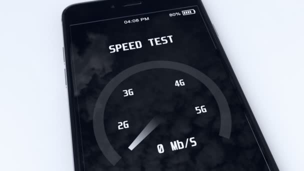 Koncepcja technologii 5g z szybkością test aplikacja mobilna działa na smartfonie — Wideo stockowe