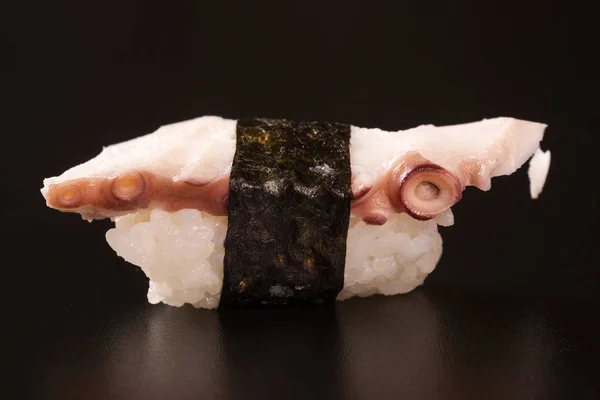 Суши Осьминога Нигири Изысканные Блюда — стоковое фото