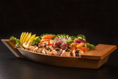 Japon yemekleri açılan siyah arka plan.