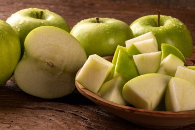 masada olgun yeşil elma yakın