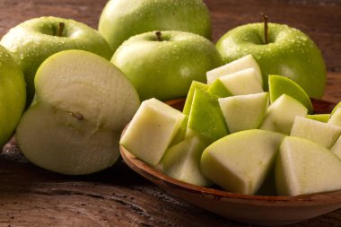 masada olgun yeşil elma yakın