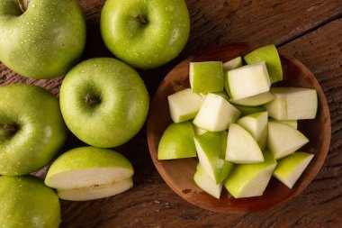 masada olgun yeşil elma yakın