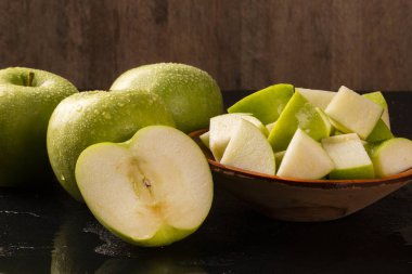 masada olgun yeşil elma yakın