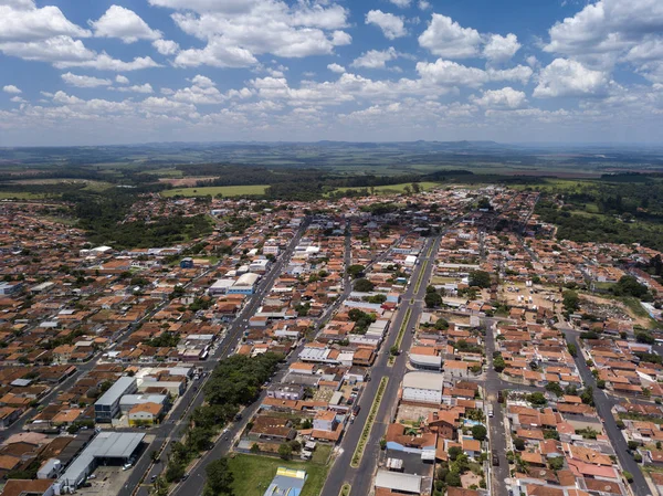 Vista aérea en la ciudad de Santa Rosa do Viterbo, Sao Paulo, Brasil — Foto de Stock