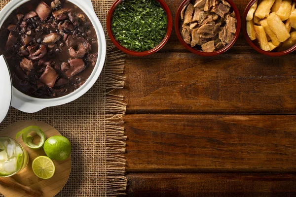 Comida Feijoada Brasileira. Vista superior — Fotografia de Stock