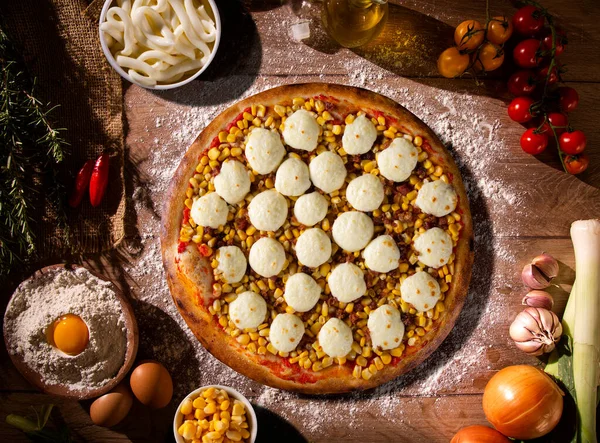 Pizza Kukorica Sajt Alapon Felülnézetből Közelről Hagyományos Brazil Pizza — Stock Fotó