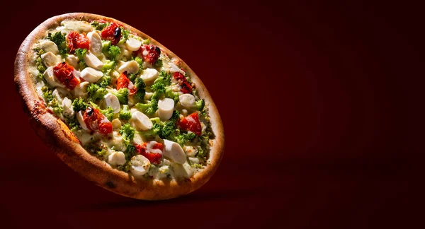 Pizza Broccoli Heart Palm Dried Tomato Top View Close Traditional — Stock Photo, Image