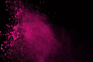 Siyah arka plan üzerine soyut pembe toz patlama. renkli toz splatted abstract, pembe toz patlayan hareket dondurmak.