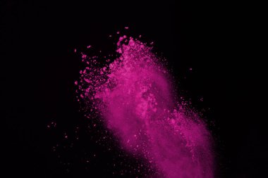 Siyah arka plan üzerine soyut pembe toz patlama. renkli toz splatted abstract, pembe toz patlayan hareket dondurmak.