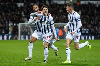 West Bromwich Albion takımından Mikey Johnston, 1 Mart 202 'de West Bromwich Albion' a karşı Coventry City 'de oynanan Sky Bet Şampiyonası' nda 1-0 'lık galibiyet golünü kutluyor.