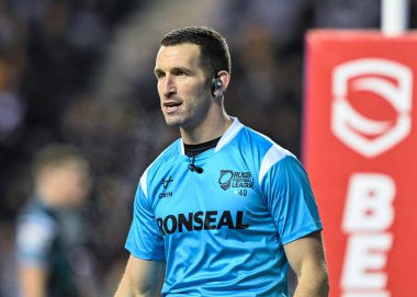 Hakem Jack Smith, Betfred Süper Lig 3. raundunda Wigan Warriors, Huddersfield Giants 'a karşı DW Stadyumu, Wigan, İngiltere 1 Mart 202