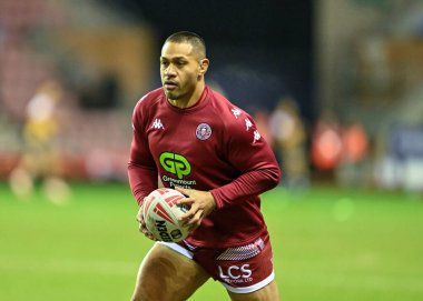 Wigan Warriors takımından Willie Isa, Wigan Stadyumu, Wigan, İngiltere 'de 1 Mart 202' de oynanan Betfred Süper Lig 3. tur karşılaşmasında Wigan Warriors ve Huddersfield Giants maçında ısındı.