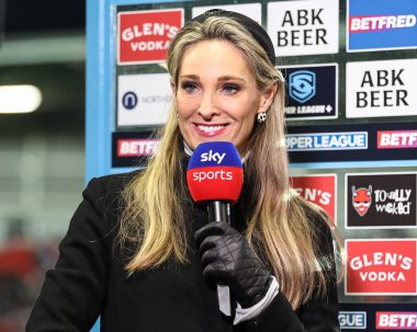 Betfred Süper Lig 3. Raundunda Sky Sports Rugby Ligi 'nden Jenna Brooks St Helens - Leigh Leopards maçında St Helens Stadyumu, St Helens, İngiltere, 1 Mart 202