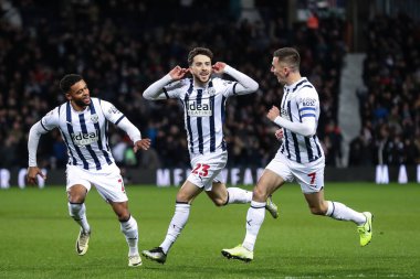 West Bromwich Albion takımından Mikey Johnston, 1 Mart 202 'de West Bromwich Albion' a karşı Coventry City 'de oynanan Sky Bet Şampiyonası' nda 1-0 'lık galibiyet golünü kutluyor.