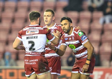Wigan Warriors 'dan Bevan French, 1 Mart 202' de Wigan, İngiltere 'deki Wigan Stadyumu' nda oynanan Betfred Süper Lig 3. tur karşılaşmasında Wigan Warriors ile Huddersfield Giants maçında 10-0 kazanma çabasını kutluyor.