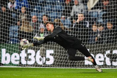 West Bromwich Albion 'dan Alex Palmer, Sky Bet Şampiyonası' nın öncesinde oynanan ısınma maçında West Bromwich Albion, Coventry City 'ye karşı Hawthorns, West Bromwich, Birleşik Krallık, 1 Mart 202