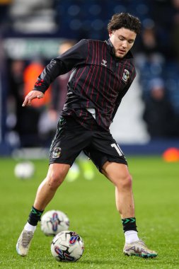 Coventry City 'den Callum O' Hare maç öncesi ısınma maçı öncesinde West Bromwich Albion, Coventry City 'ye karşı The Hawthorns, West Bromwich, Birleşik Krallık, 1 Mart 202