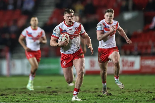 Morgan Knowles Helens Quebra Com Bola Durante Betfred Super League — Fotografia de Stock