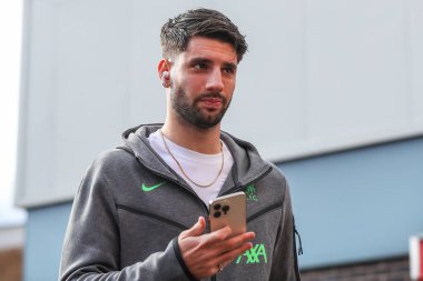 Liverpool 'dan Dominik Szoboszlai, İngiltere' nin Nottingham şehrinde oynanan Premier Lig maçı Nottingham Forest 'a karşı Liverpool maçı öncesinde geldi.