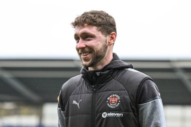 Blackpool 'dan Matthew Pennington, 2 Mart 202' de İngiltere 'de Croud Meadow, Shrewsbury' de oynanan Sky Bet 1 maçı öncesinde geldi.