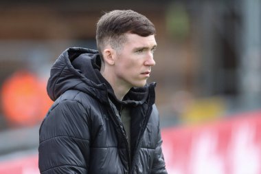 Barnsley 'den Conor Grant, 2 Mart 202' de Adams Park, High Wycombe, Birleşik Krallık 'ta Wycombe Wanderers' a karşı oynanan Sky Bet 1 maçı sırasında geldi.