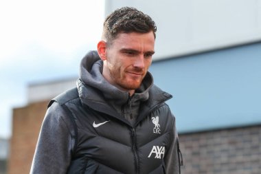 Liverpool 'dan Andrew Robertson, Nottingham Forest' a karşı Liverpool Premier Lig karşılaşması öncesinde 2 Mart 202 'de Nottingham City Ground' a geldi.