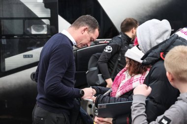 Neill Collins, Adams Park, High Wycombe, İngiltere 'de 2 Mart 202' de Wycombe Wanderers 'a karşı oynadığı Sky Bet 1 maçında Barnsley' in baş antrenörü oldu.