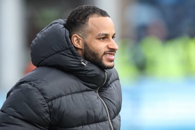 Barnsley 'den Barry Cotter, 2 Mart 202' de Adams Park, High Wycombe, Birleşik Krallık 'ta Wycombe Wanderers' a karşı oynanan Sky Bet 1 maçı sırasında geldi.