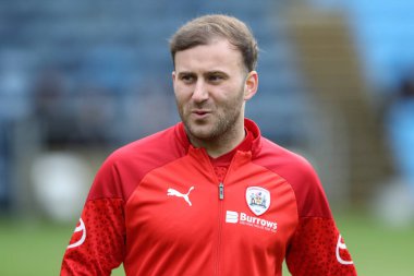 Maç öncesi ısınma oturumunda Barnsley 'den Herbie Kane Adams Park, High Wycombe, İngiltere' de 2 Mart 202 'de Wycombe Wanderers-Barnsley maçında
