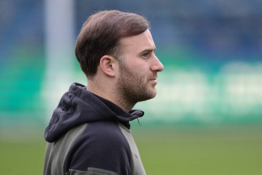 Barnsley 'den Herbie Kane, 2 Mart 202' de Adams Park, High Wycombe, Birleşik Krallık 'ta Wycombe Wanderers' a karşı oynadığı Sky Bet 1 maçı sırasında geldi.