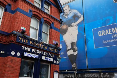 Premier Lig maçı öncesinde stadyumun dışındaki ünlü Winslow Hotel Everton-West Ham United maçı 2 Mart 202 'de Goodison Park, Liverpool' da oynanacak.