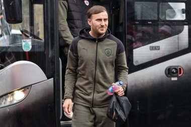 Barnsley 'den Herbie Kane, 2 Mart 202' de Adams Park, High Wycombe, Birleşik Krallık 'ta Wycombe Wanderers' a karşı oynadığı Sky Bet 1 maçı sırasında geldi.