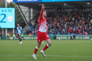 Barnsley 'den Corey O' Keeffe, 2 Mart 202 'de Adams Park, High Wycombe, Birleşik Krallık' ta Wycombe Wanderers 'a karşı oynanan Sky Bet 1 maçında 2-3' lük galibiyet golünü kutluyor.