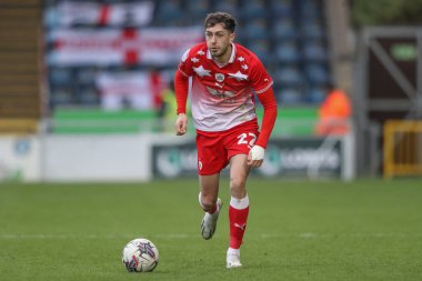 Barnsley 'den Corey O' Keeffe, Adams Park 'ta Wycombe Wanderers' a karşı 2 Mart 202 'de oynanan Sky Bet 1 karşılaşmasında topu aldı.
