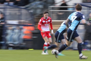 Barnsley 'den Corey O' Keeffe, Adams Park 'ta Wycombe Wanderers' a karşı 2 Mart 202 'de oynanan Sky Bet 1 karşılaşmasında topu aldı.