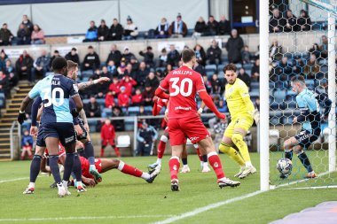 Barnsley 'den Donovan Pines, 2 Mart 202' de Adams Park, High Wycombe, Birleşik Krallık 'ta Wycombe Wanderers-Barnsley maçında 2-2 berabere kaldı.