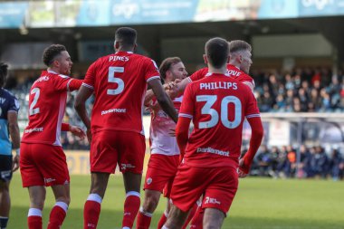 Barnsley 'den Sam Cosgrove, 2 Mart 202' de Adams Park, High Wycombe, İngiltere 'de Wycombe Wanderers-Barnsley maçında 1-1' lik galibiyet golünü kutluyor.