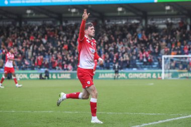 Barnsley 'den Corey O' Keeffe, 2 Mart 202 'de Adams Park, High Wycombe, Birleşik Krallık' ta Wycombe Wanderers 'a karşı oynanan Sky Bet 1 maçında 2-3' lük galibiyet golünü kutluyor.