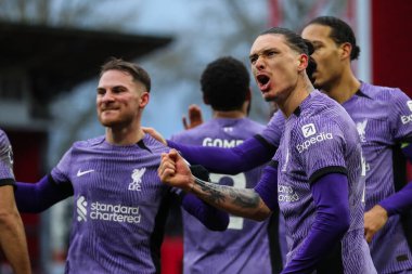 Liverpool 'lu Darwin Nez, İngiltere' nin Nottingham şehrinde oynanan Premier Lig maçı Nottingham Forest-Liverpool maçında 0-1 kazanma hedefini kutluyor.
