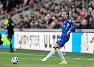 Chelsea 'den Malo Gusto, Premier League maçında Brentford Chelsea' ye karşı Gtech Community Stadyumu 'nda 2 Mart 202' de pas attı.