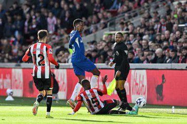 Brentford 'dan Frank Onyeka Chelsea' li Nicolas Jackson 'ı, Premier League karşılaşmasında Brentford Chelsea' ye karşı Gtech Community Stadyumu 'nda yendi.