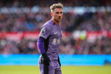 Liverpool 'dan Alexis Mac Allister Premier Lig maçı sırasında Nottingham Forest, Liverpool' a karşı City Ground, Nottingham, 2 Mart 202