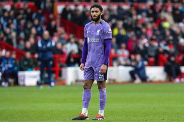 Liverpool 'dan Joe Gomez Premier Lig maçı sırasında Nottingham Forest, Liverpool' a karşı City Ground, Nottingham, İngiltere, 2 Mart 202