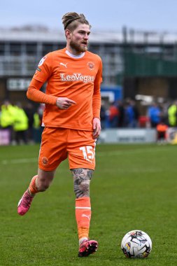 Blackpool takımından Hayden Coulson, 2 Mart 202 'de Croud Meadow, Shrewsbury' de oynanan Shrewsbury Town-Blackpool maçında maç yapıyor.