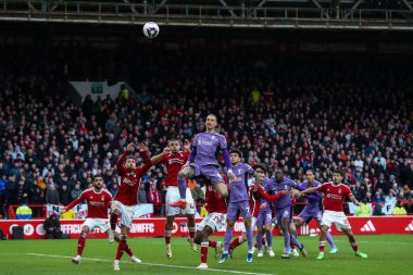 Liverpool 'dan Darwin Nez, İngiltere' nin Nottingham şehrinde 2 Mart 2024 'te oynanan Premier Lig maçı Nottingham Forest' a karşı Liverpool maçında öne atlıyor.