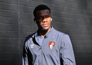 Bournemouth takımından Dango Ouattara, Premier League maçında Burnley 'e karşı Burnemouth Turf Moor, Burnley, İngiltere, 3 Mart 202' de maçtan önce geldi.
