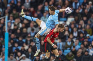 Manchester United takımından Scott McTominay Manchester City 'nin Manchester United' a karşı 3 Mart 202 'de Etihad Stadyumu' nda oynadığı Premier League maçında Manchester City 'den John Stones faul yaptı.