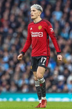 Manchester United 'ın Manchester City ile Manchester United arasındaki Premier League maçı sırasında Manchester United' tan Alejandro Garnacho, Etihad Stadyumu, 3 Mart 202
