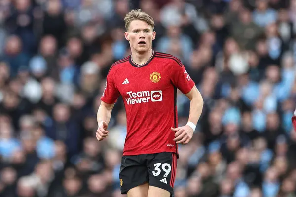 Manchester United 'ın Manchester City ile Manchester United arasındaki Premier League maçında 3 Mart 202' de Etihad Stadyumu 'nda Scott McTominay