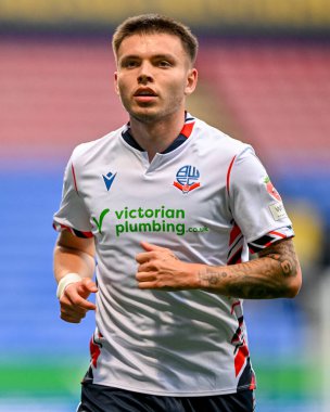 Bolton Wanderers 'dan Aaron Morley, Bolton Wanderers ile Toughsheet Community Stadyumu' nda oynanan Bolton Wanderers maçında, 2 Eylül 2025